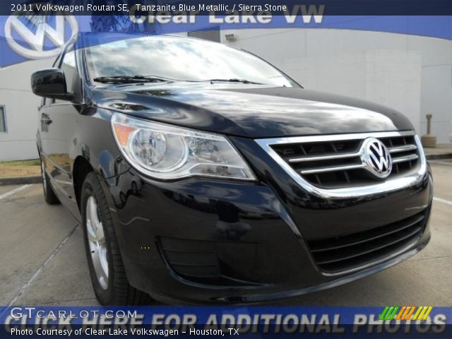 2011 Volkswagen Routan SE in Tanzanite Blue Metallic