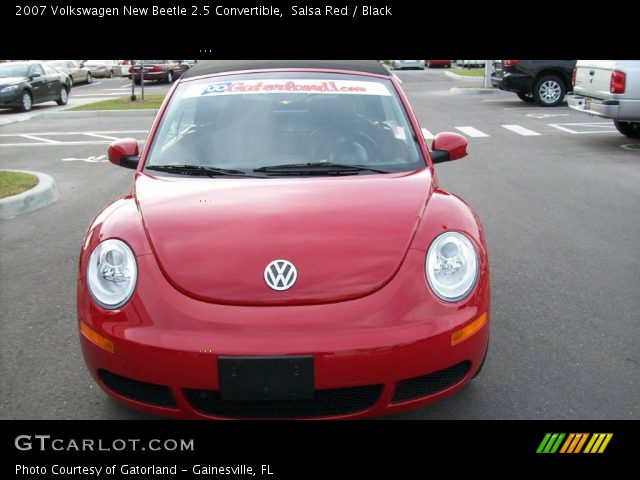 2007 Volkswagen New Beetle 2.5 Convertible in Salsa Red