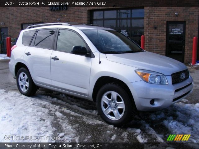 2007 Toyota RAV4 I4 in Classic Silver Metallic