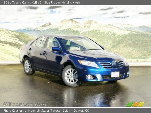 2011 Toyota Camry XLE V6 in Blue Ribbon Metallic