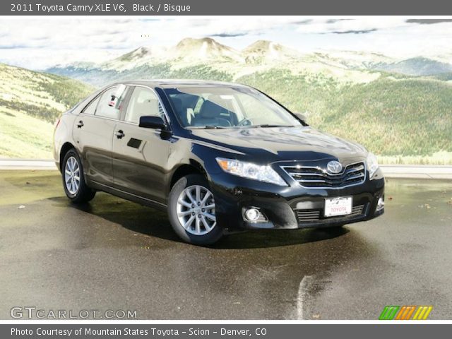 2011 Toyota Camry XLE V6 in Black