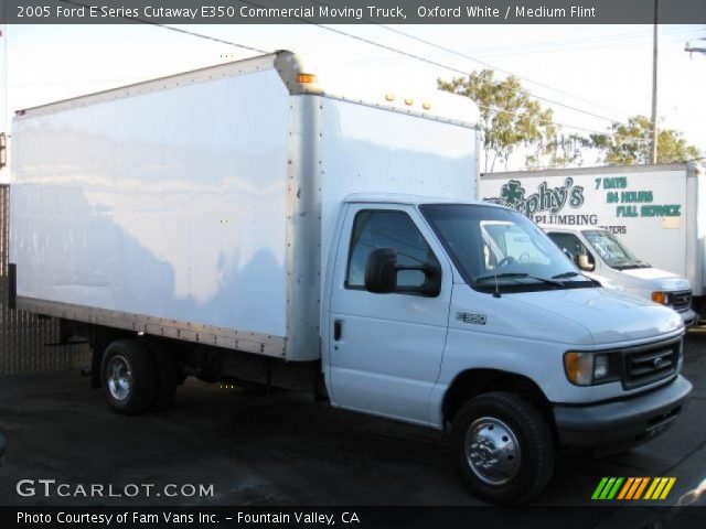 2005 Ford E Series Cutaway E350 Commercial Moving Truck in Oxford White