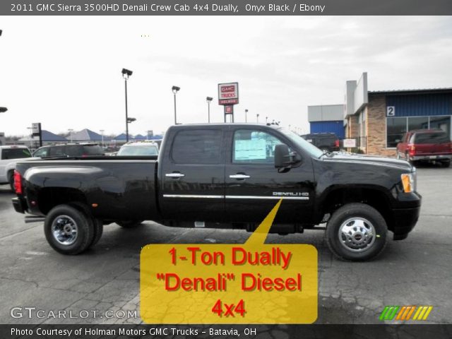 2011 GMC Sierra 3500HD Denali Crew Cab 4x4 Dually in Onyx Black