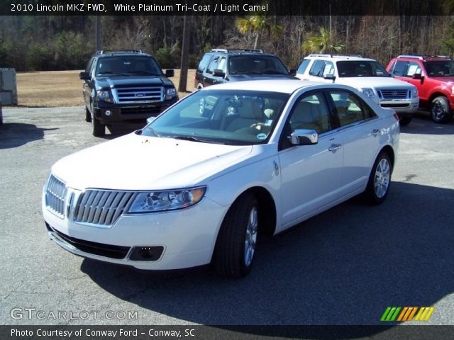 2010 Lincoln MKZ FWD in White Platinum Tri-Coat