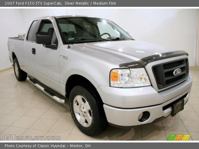 2007 Ford F150 STX SuperCab in Silver Metallic