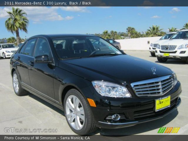 2011 Mercedes-Benz C 300 Luxury in Black