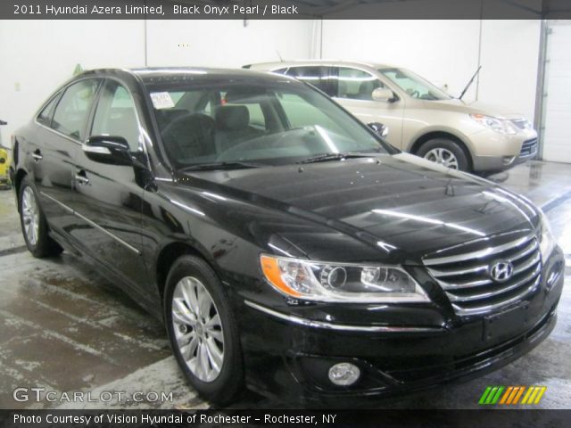 2011 Hyundai Azera Limited in Black Onyx Pearl