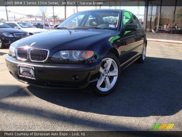 2005 BMW 3 Series 330xi Sedan in Jet Black