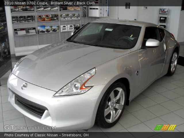 2010 Nissan 370Z Coupe in Brilliant Silver