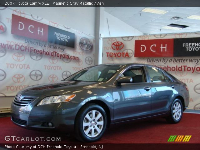 2007 Toyota Camry XLE in Magnetic Gray Metallic