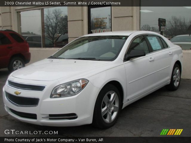 2009 Chevrolet Malibu LS Sedan in Summit White