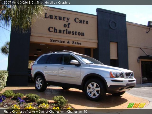 2007 Volvo XC90 3.2 in Silver Metallic
