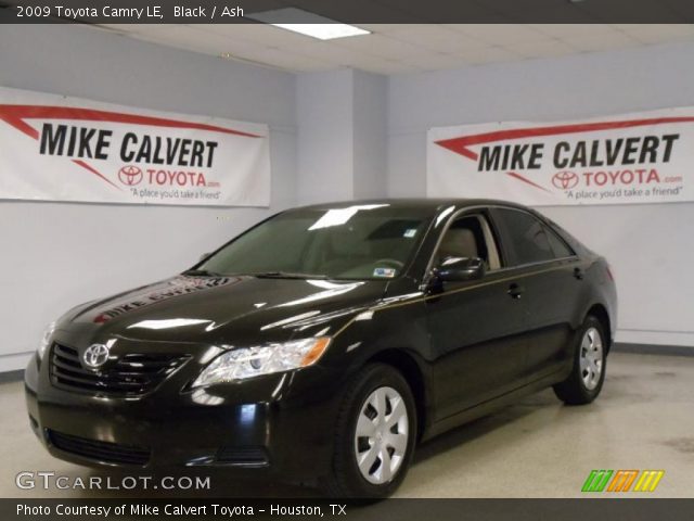 2009 Toyota Camry LE in Black