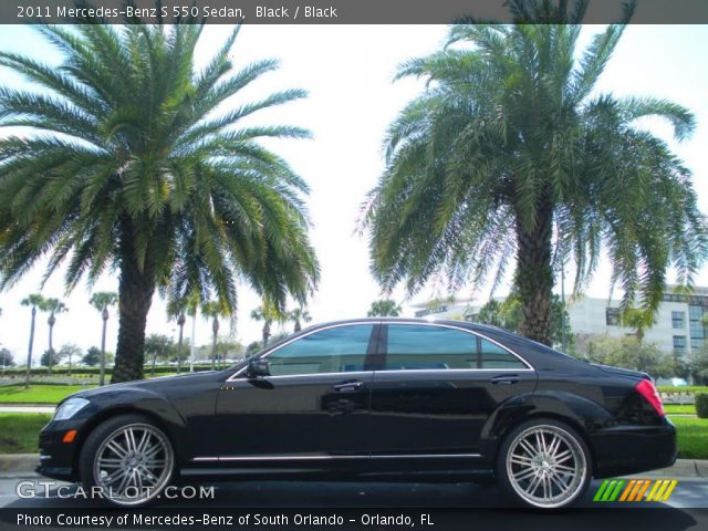 2011 Mercedes-Benz S 550 Sedan in Black