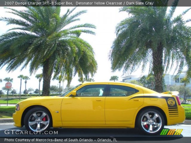 2007 Dodge Charger SRT-8 Super Bee in Detonator Yellow Clearcoat