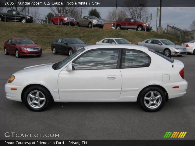 2005 Hyundai Accent GLS Coupe in Noble White