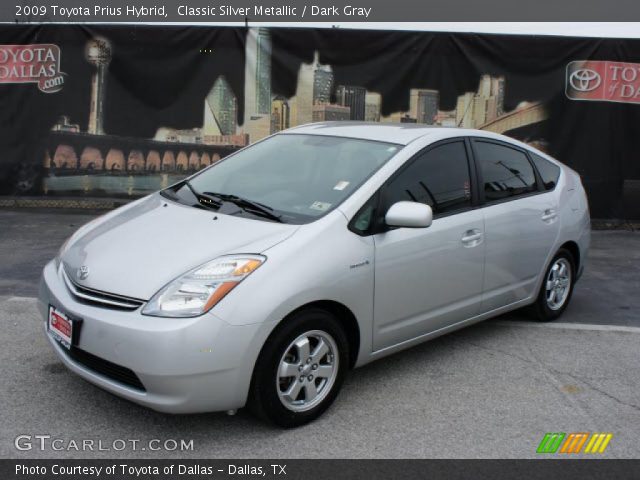 2009 Toyota Prius Hybrid in Classic Silver Metallic