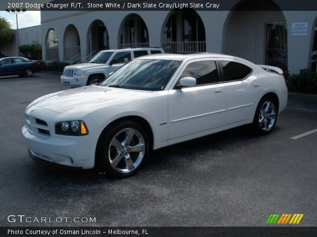 2007 Dodge Charger R/T in Stone White