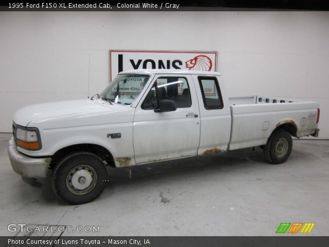 1995 Ford F150 XL Extended Cab in Colonial White
