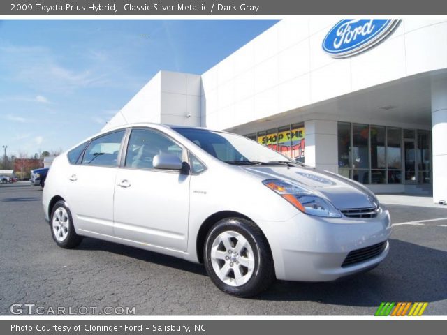 2009 Toyota Prius Hybrid in Classic Silver Metallic