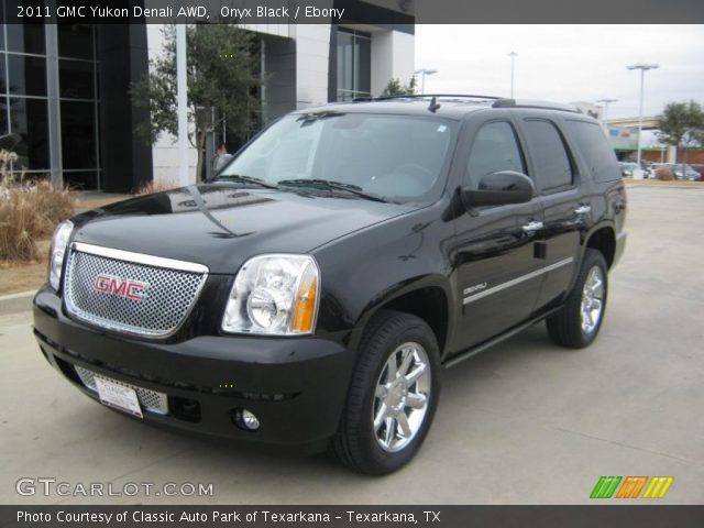 2011 GMC Yukon Denali AWD in Onyx Black