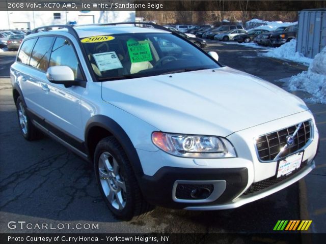 2008 Volvo XC70 AWD in Ice White