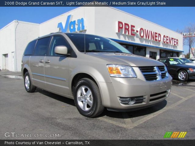 2008 Dodge Grand Caravan SXT in Light Sandstone Metallic