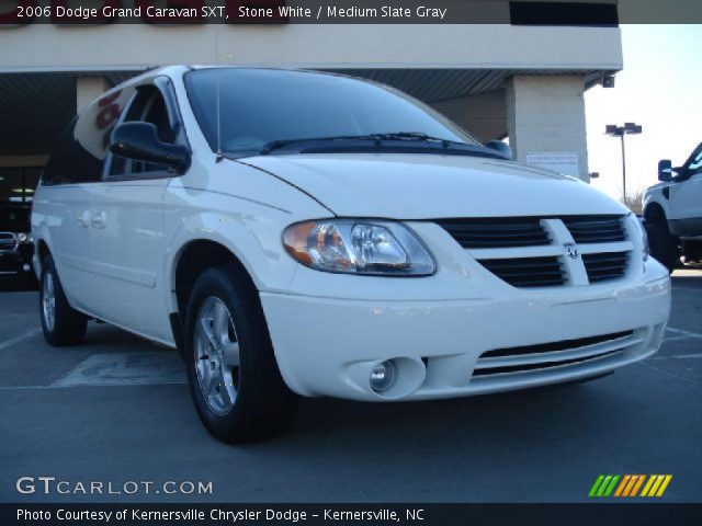 2006 Dodge Grand Caravan SXT in Stone White