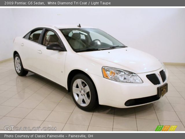 2009 Pontiac G6 Sedan in White Diamond Tri Coat