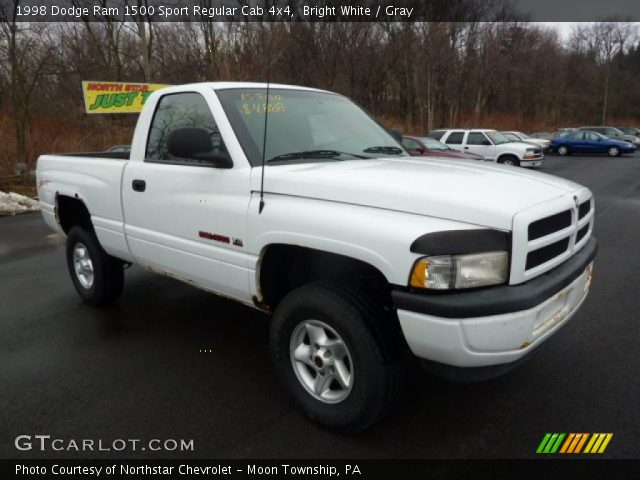 1998 Dodge Ram 1500 Sport Regular Cab 4x4 in Bright White