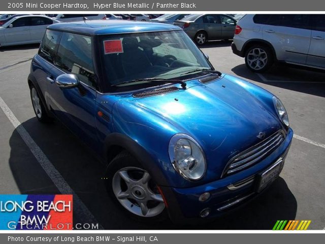2005 Mini Cooper Hardtop in Hyper Blue Metallic