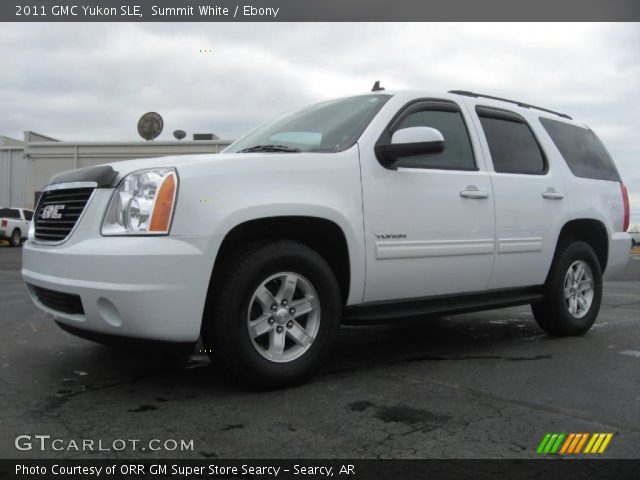 2011 GMC Yukon SLE in Summit White