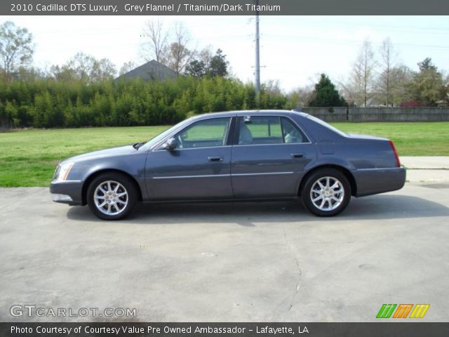2010 Cadillac DTS Luxury in Grey Flannel