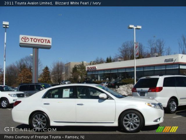 2011 Toyota Avalon Limited in Blizzard White Pearl
