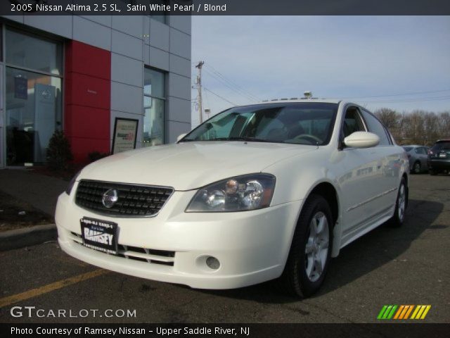 2005 Nissan Altima 2.5 SL in Satin White Pearl