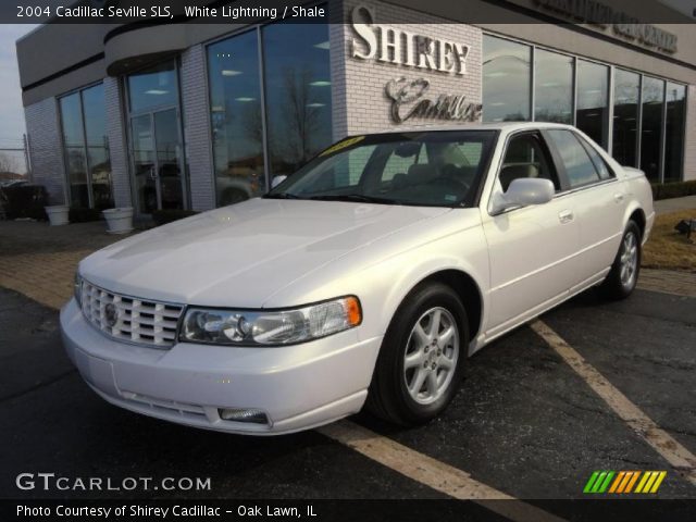2004 Cadillac Seville SLS in White Lightning