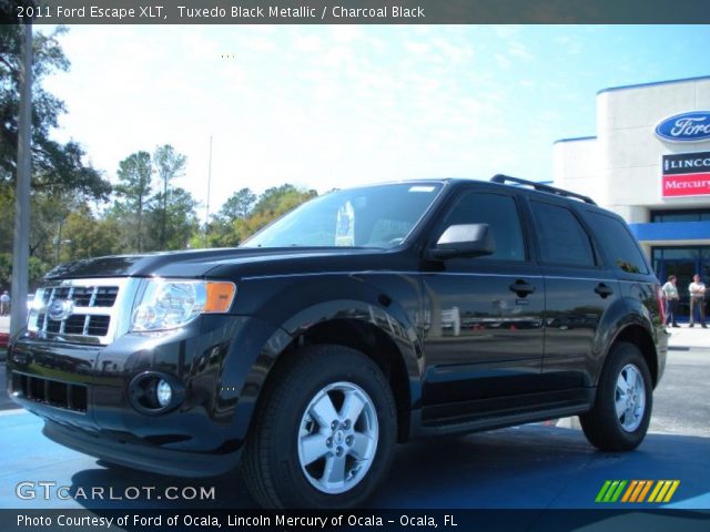 2011 Ford Escape XLT in Tuxedo Black Metallic