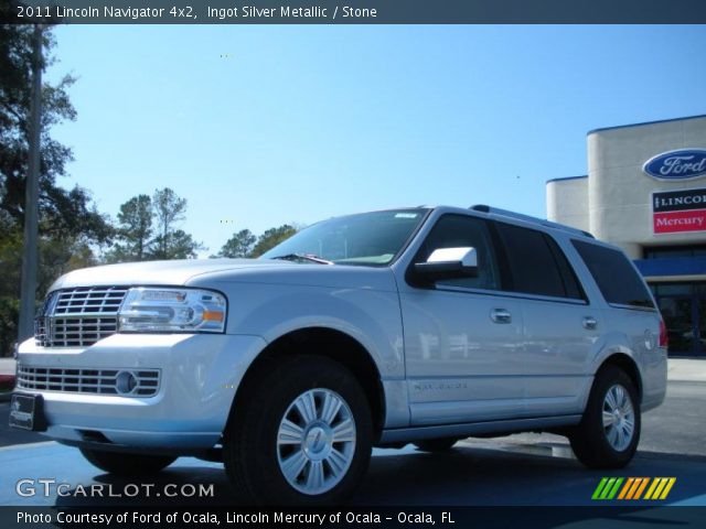 2011 Lincoln Navigator 4x2 in Ingot Silver Metallic