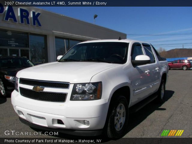 2007 Chevrolet Avalanche LT 4WD in Summit White