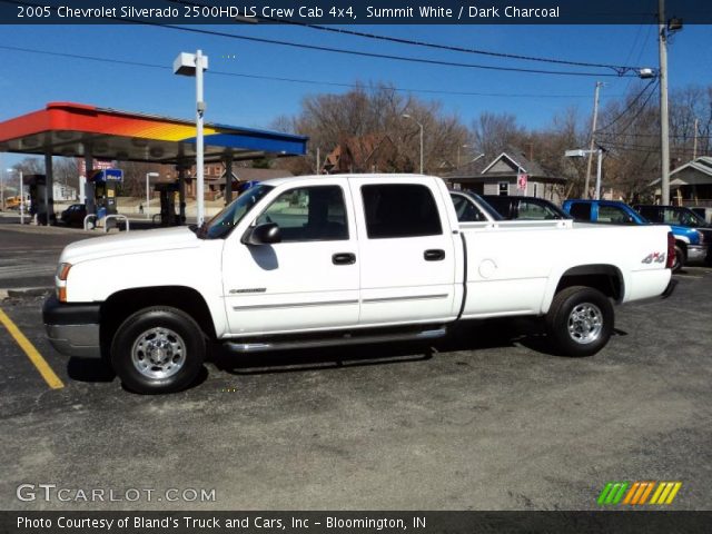 2005 Chevrolet Silverado 2500HD LS Crew Cab 4x4 in Summit White