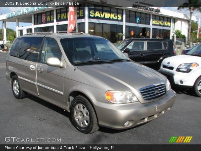 2002 Kia Sedona EX in Silky Beige