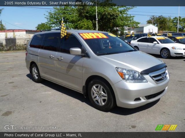2005 Honda Odyssey EX in Silver Pearl Metallic