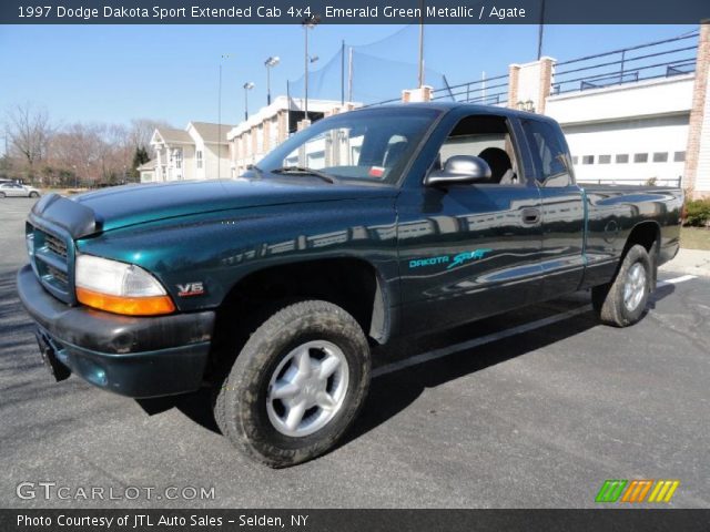 1997 Dodge Dakota Sport Extended Cab 4x4 in Emerald Green Metallic