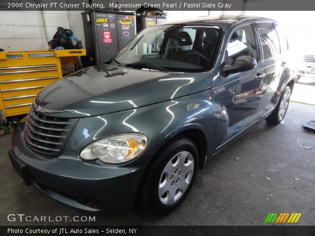 2006 Chrysler PT Cruiser Touring in Magnesium Green Pearl