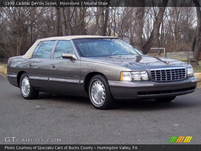 1999 Cadillac DeVille Sedan in Moonstone