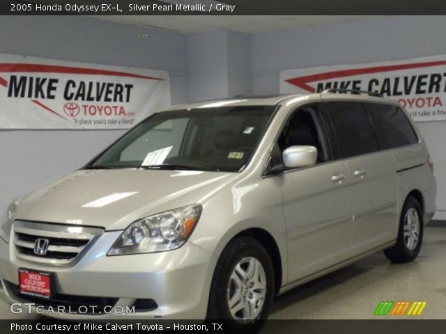 2005 Honda Odyssey EX-L in Silver Pearl Metallic