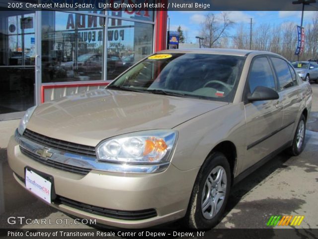 2005 Chevrolet Malibu Sedan in Light Driftwood Metallic