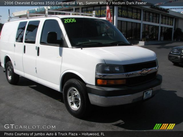 2006 Chevrolet Express 3500 Commercial Van in Summit White