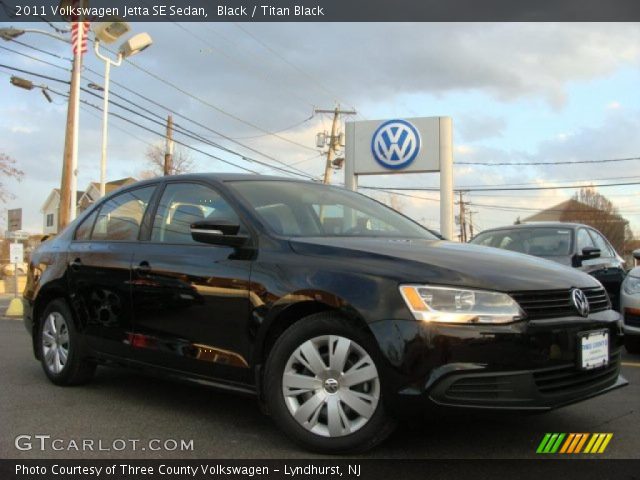 2011 Volkswagen Jetta SE Sedan in Black