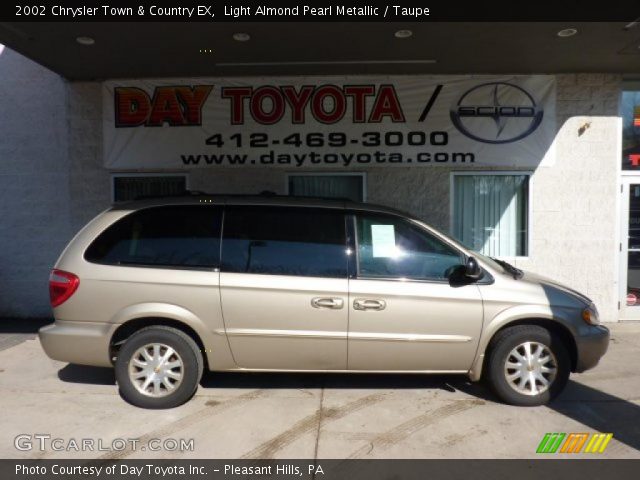 2002 Chrysler Town & Country EX in Light Almond Pearl Metallic